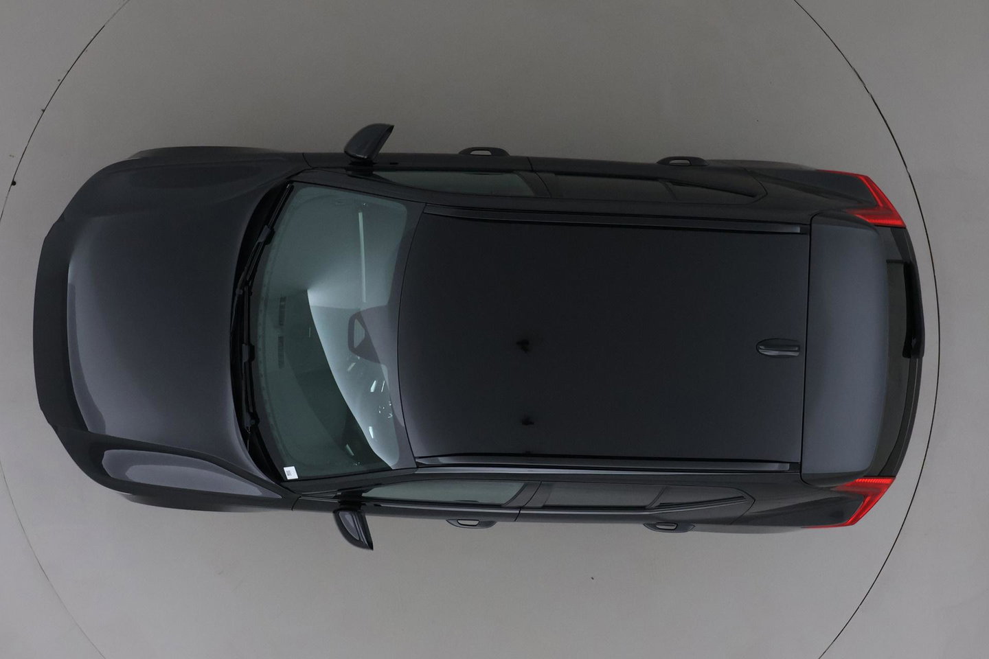 Volvo XC40 2.0 B3 Plus Black Edition | Harman/Kardon | Pilot Assist | Camera | BLIS | Memory | Stoel+Stuurverwarming | Keyless | ACC | 20 Inch