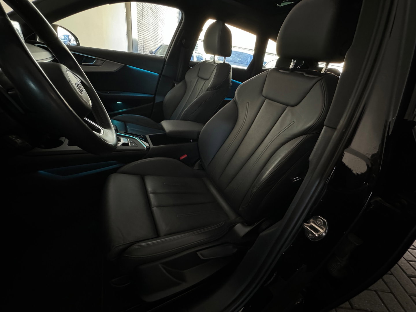 Audi A4 Avant 35 TFSI S Line Pano|Sfeer|Keyless|Camera|Carplay
