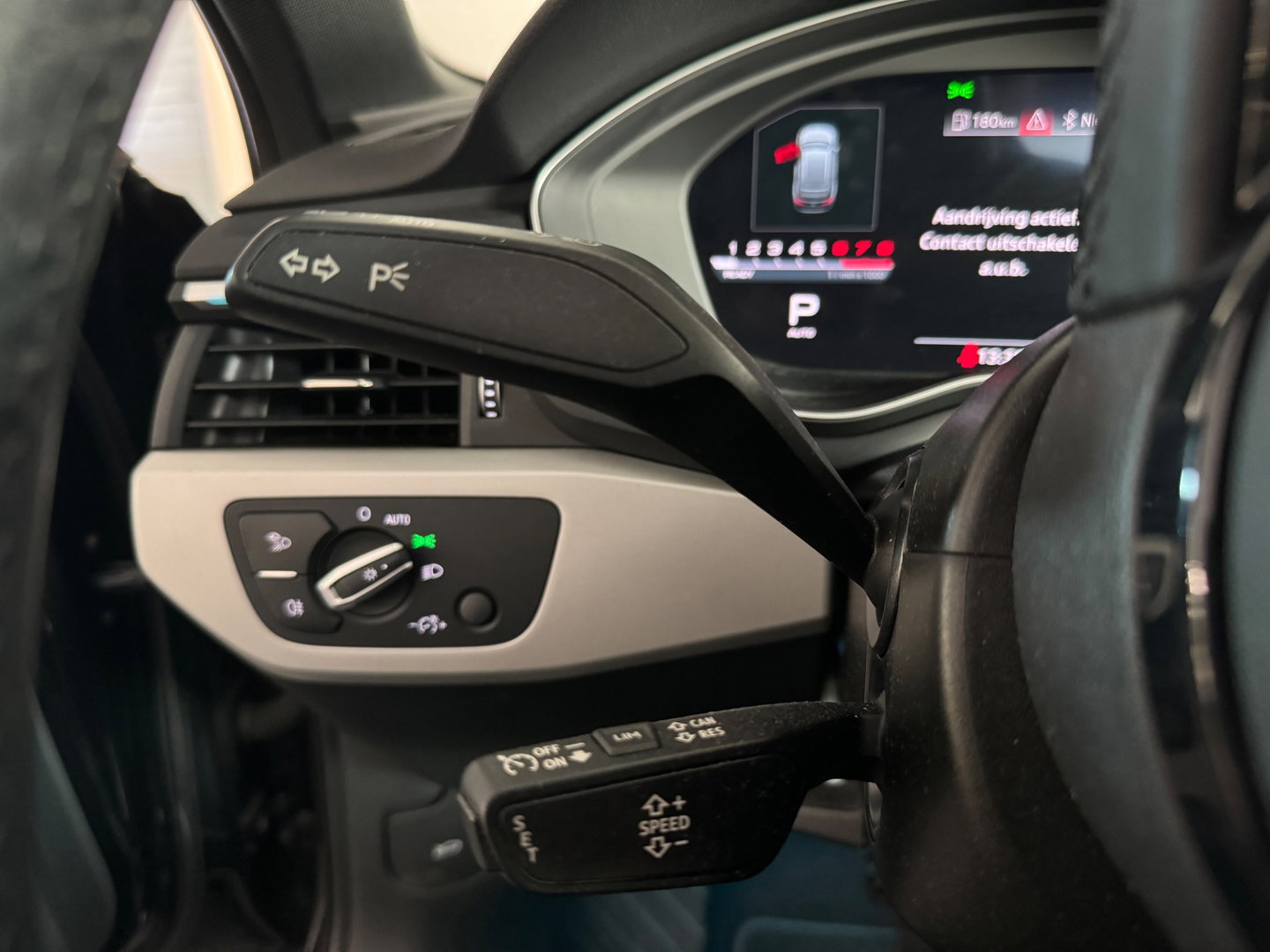 Audi A4 Avant 35 TFSI S Line Pano|Sfeer|Keyless|Camera|Carplay