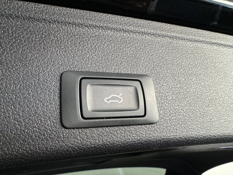 Audi A4 Avant 35 TFSI S Line Pano|Sfeer|Keyless|Camera|Carplay