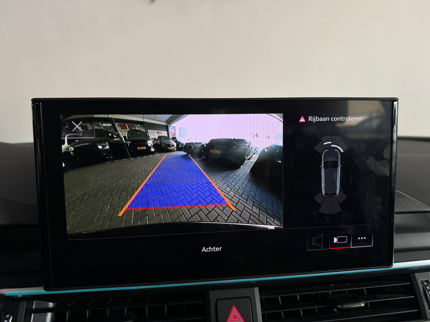 Audi A4 Avant 35 TFSI S Line Pano|Sfeer|Keyless|Camera|Carplay