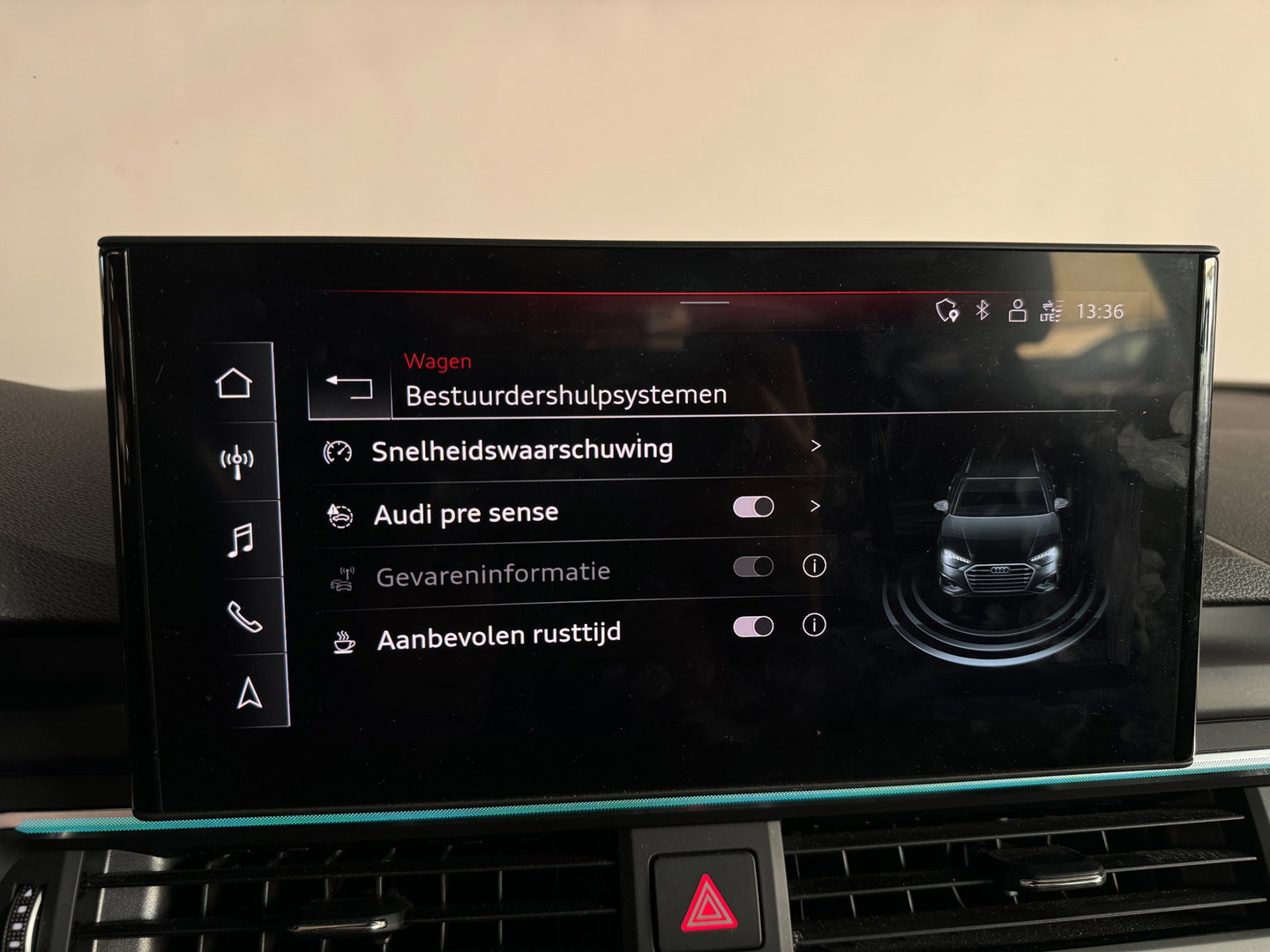 Audi A4 Avant 35 TFSI S Line Pano|Sfeer|Keyless|Camera|Carplay