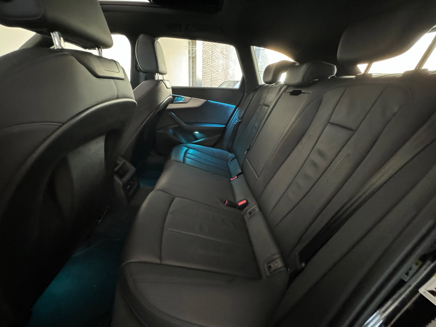 Audi A4 Avant 35 TFSI S Line Pano|Sfeer|Keyless|Camera|Carplay