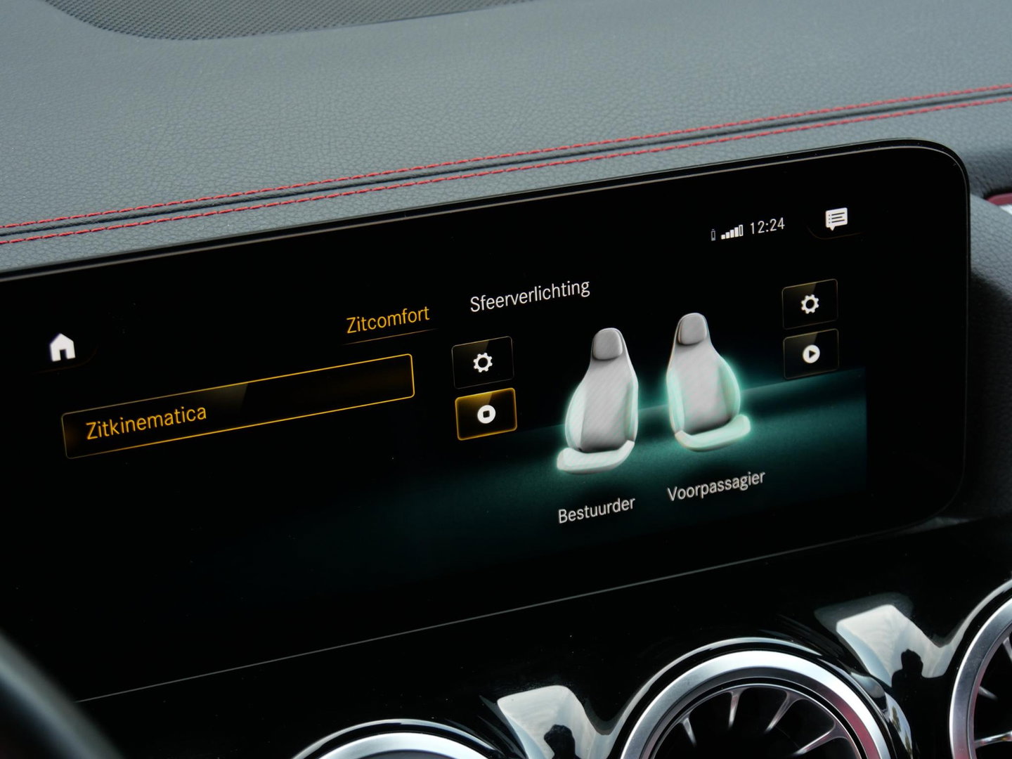 Mercedes-Benz EQA 67kWh AMG/ ELEKT. STOELEN/ 360° CAMERA/ TREKHAAK/ ADAPTIVE CRUISE/ SOH 96%