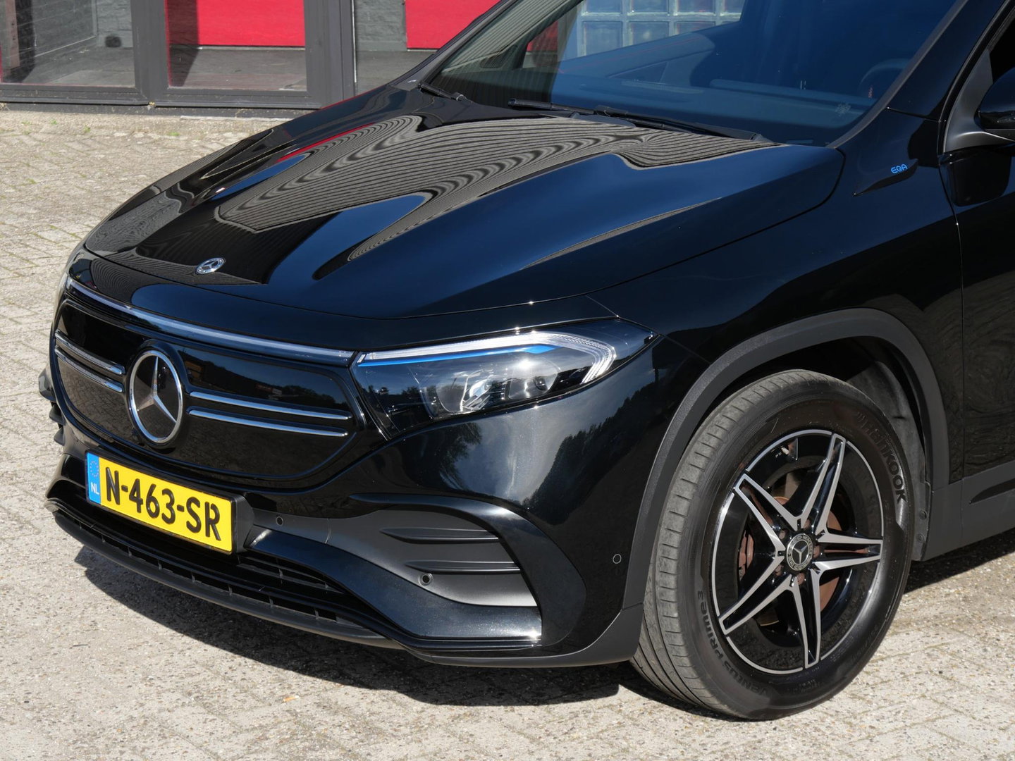 Mercedes-Benz EQA 67kWh AMG/ ELEKT. STOELEN/ 360° CAMERA/ TREKHAAK/ ADAPTIVE CRUISE/ SOH 96%