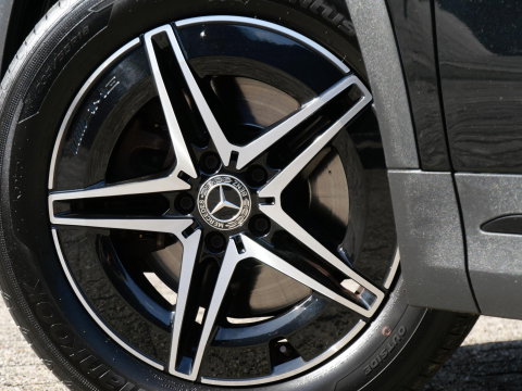 Mercedes-Benz EQA 67kWh AMG/ ELEKT. STOELEN/ 360° CAMERA/ TREKHAAK/ ADAPTIVE CRUISE/ SOH 96%