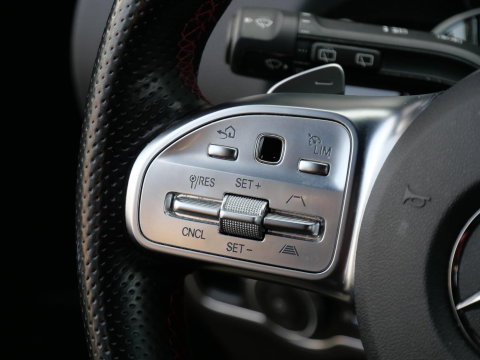 Mercedes-Benz EQA 67kWh AMG/ ELEKT. STOELEN/ 360° CAMERA/ TREKHAAK/ ADAPTIVE CRUISE/ SOH 96%