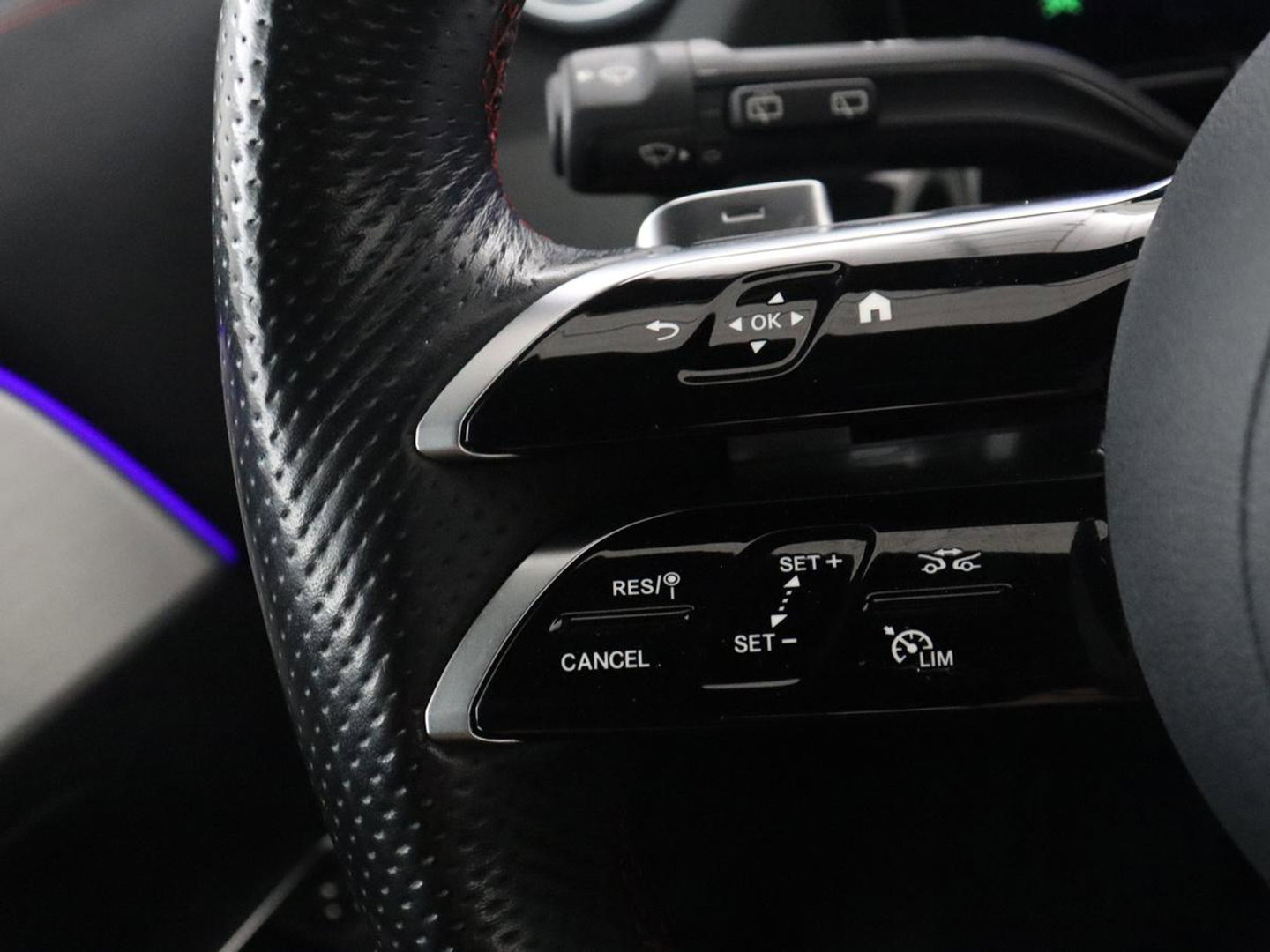 Mercedes-Benz EQA 250+ AMG Line 71 kWh SOH 98,5% | Trekhaak | LED | Stoelverwarming | Apple Carplay | Pano.Dak | Camera |