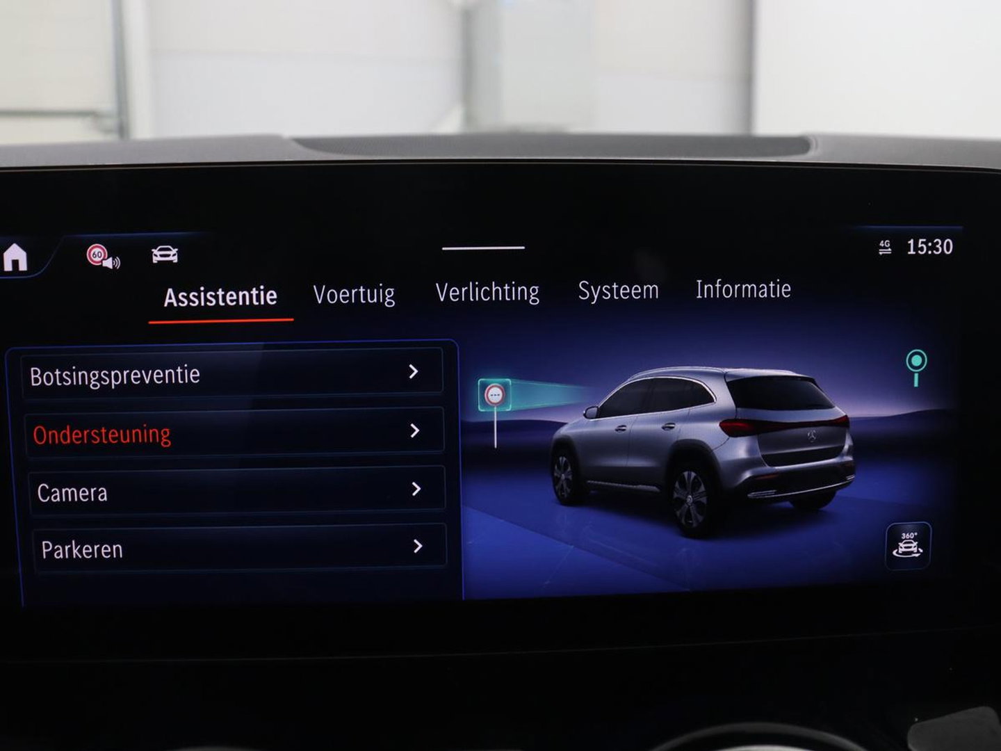 Mercedes-Benz EQA 250+ AMG Line 71 kWh SOH 98,5% | Trekhaak | LED | Stoelverwarming | Apple Carplay | Pano.Dak | Camera |