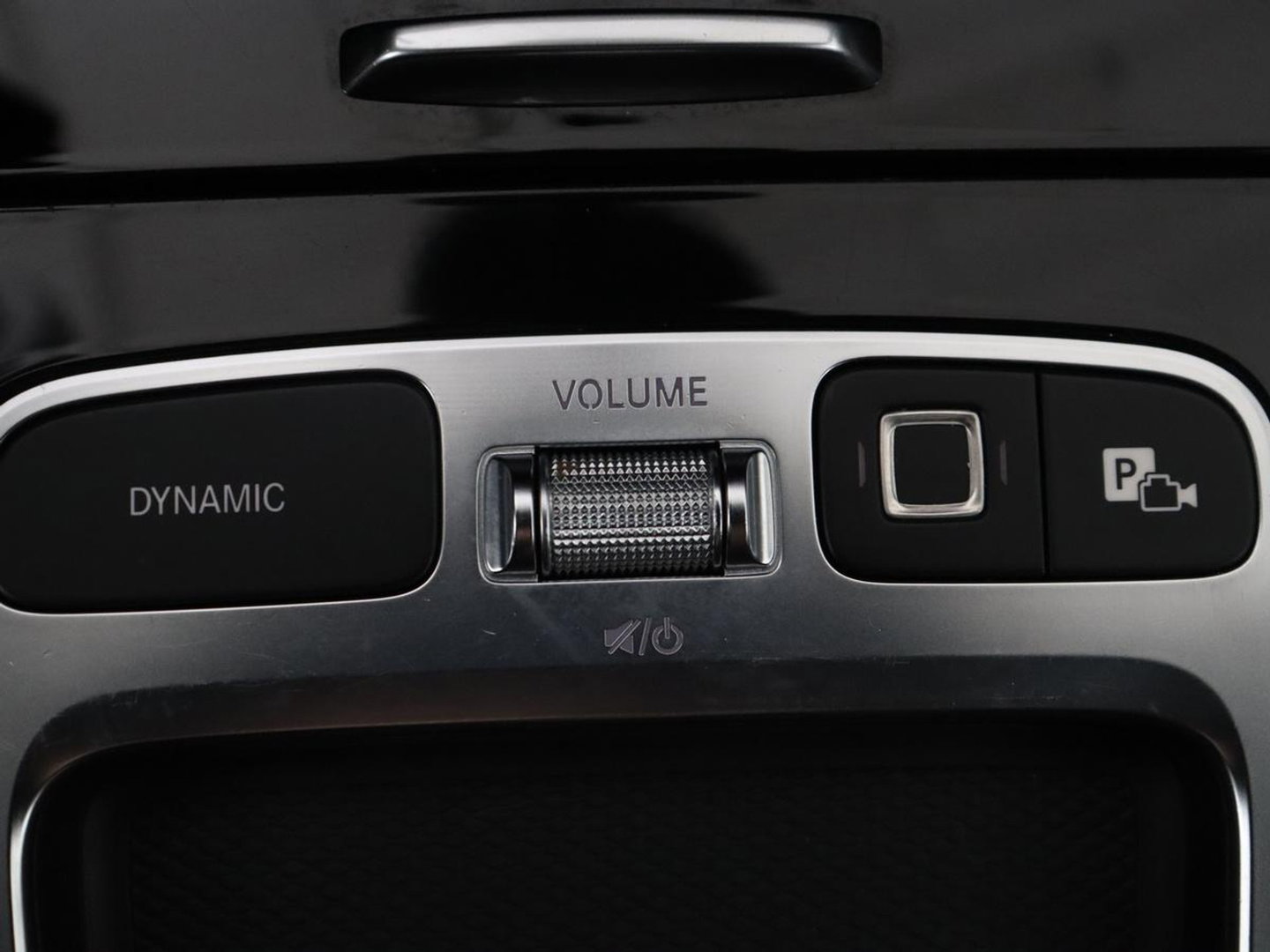 Mercedes-Benz EQA 250+ AMG Line 71 kWh SOH 98,5% | Trekhaak | LED | Stoelverwarming | Apple Carplay | Pano.Dak | Camera |