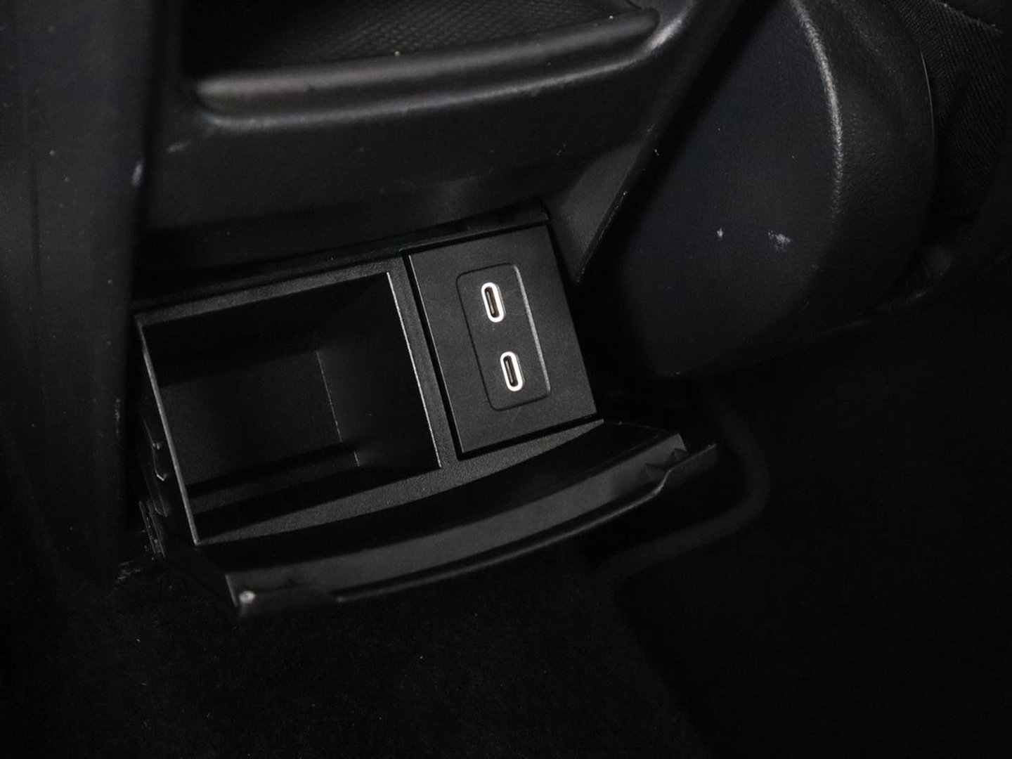Mercedes-Benz EQA 250+ AMG Line 71 kWh SOH 98,5% | Trekhaak | LED | Stoelverwarming | Apple Carplay | Pano.Dak | Camera |