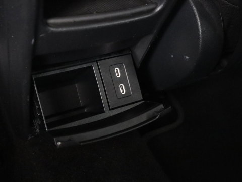 Mercedes-Benz EQA 250+ AMG Line 71 kWh SOH 98,5% | Trekhaak | LED | Stoelverwarming | Apple Carplay | Pano.Dak | Camera |