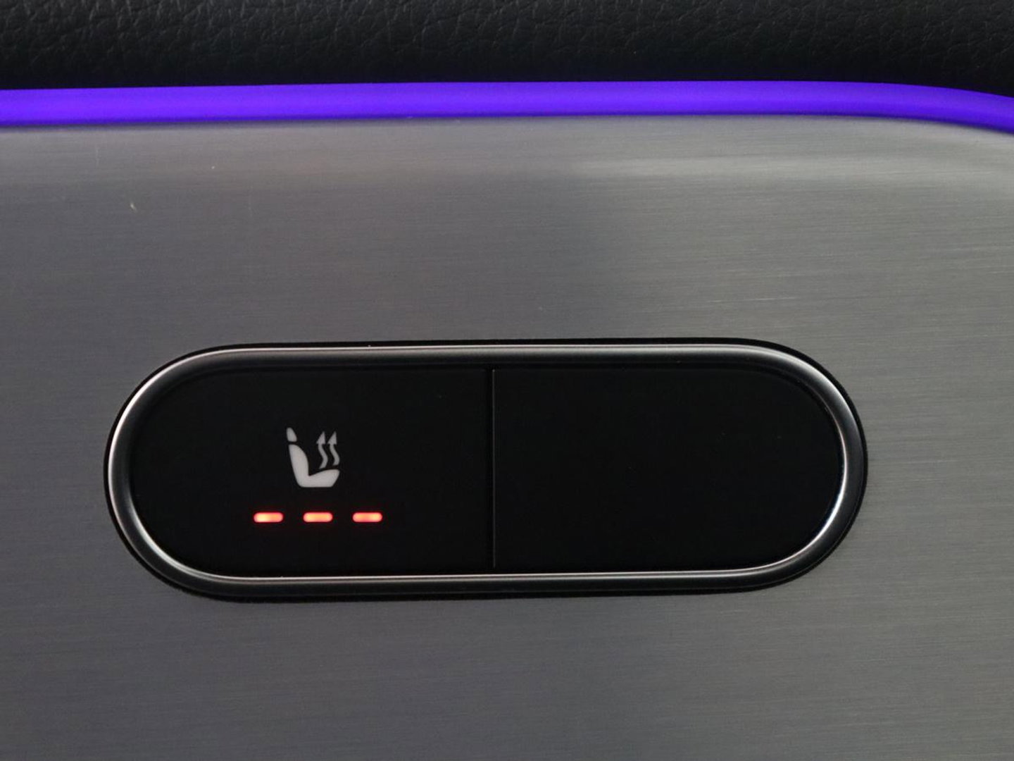 Mercedes-Benz EQA 250+ AMG Line 71 kWh SOH 98,5% | Trekhaak | LED | Stoelverwarming | Apple Carplay | Pano.Dak | Camera |
