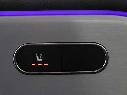 Mercedes-Benz EQA 250+ AMG Line 71 kWh SOH 98,5% | Trekhaak | LED | Stoelverwarming | Apple Carplay | Pano.Dak | Camera |