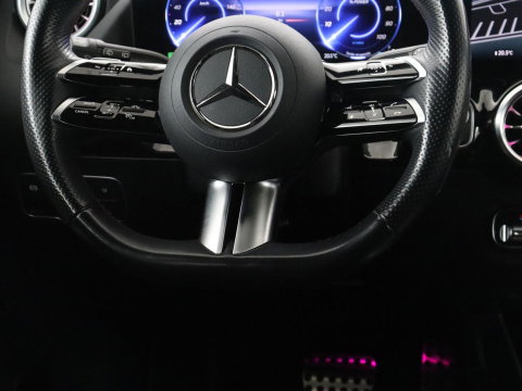 Mercedes-Benz EQA 250+ AMG Line 71 kWh SOH 98,5% | Trekhaak | LED | Stoelverwarming | Apple Carplay | Pano.Dak | Camera |