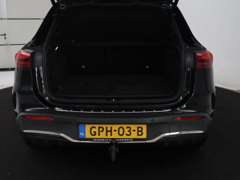 Mercedes-Benz EQA 250+ AMG Line 71 kWh SOH 98,5% | Trekhaak | LED | Stoelverwarming | Apple Carplay | Pano.Dak | Camera |