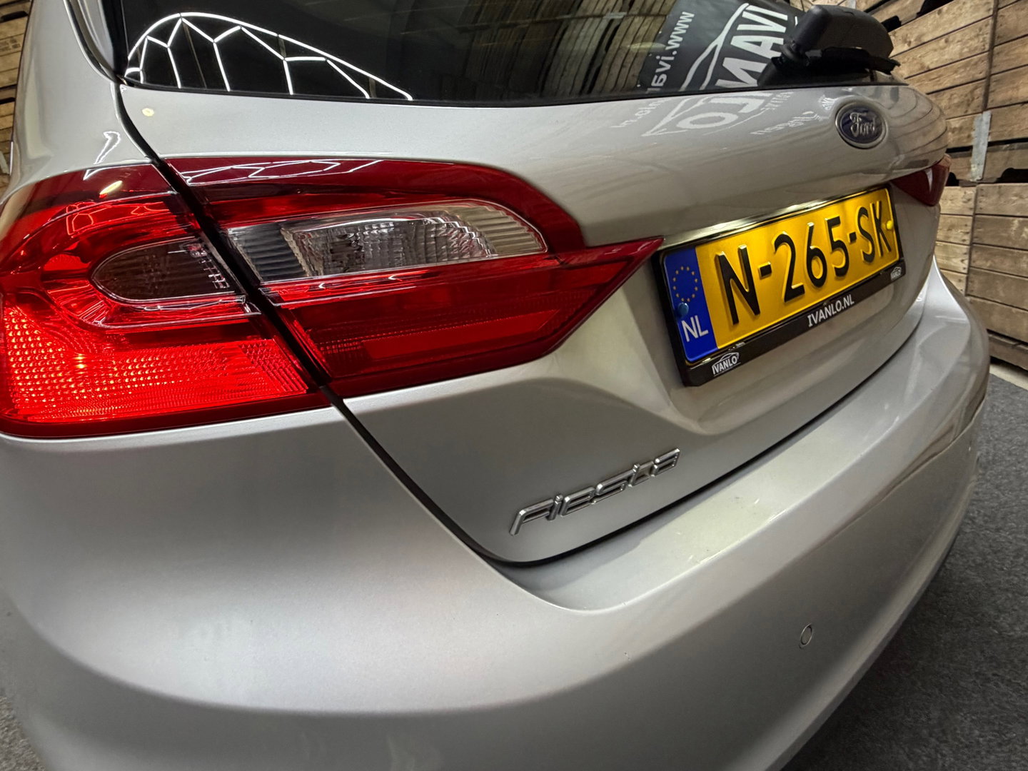 Ford Fiesta 1.0 EcoBoost Titanium Navigatie, Cruise control, 4 seizoenen banden