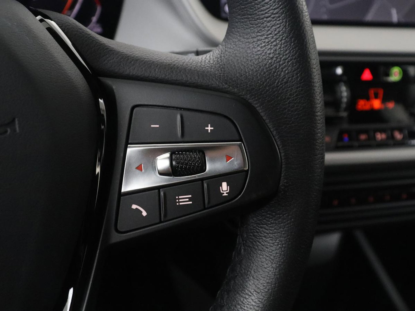 BMW 1-serie 118i | Apple Carplay | LED | Navigatie | Automaat |