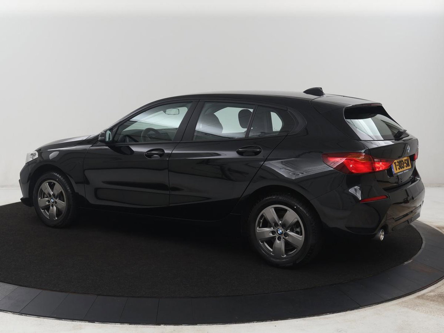 BMW 1-serie 118i | Apple Carplay | LED | Navigatie | Automaat |