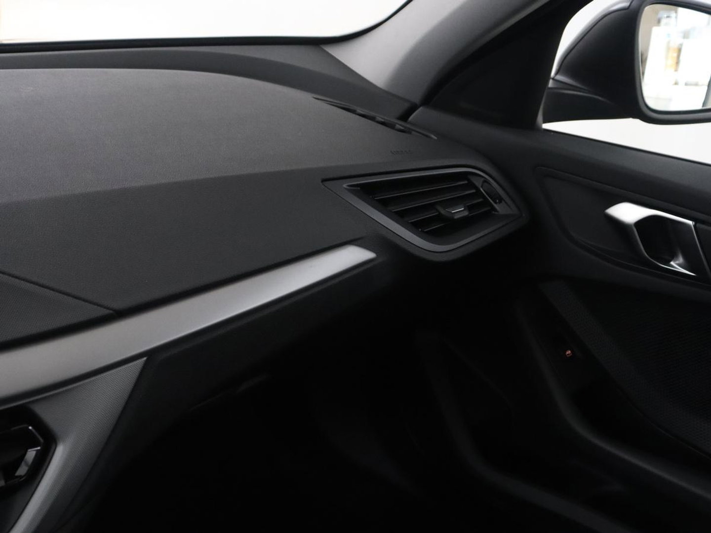BMW 1-serie 118i | Apple Carplay | LED | Navigatie | Automaat |