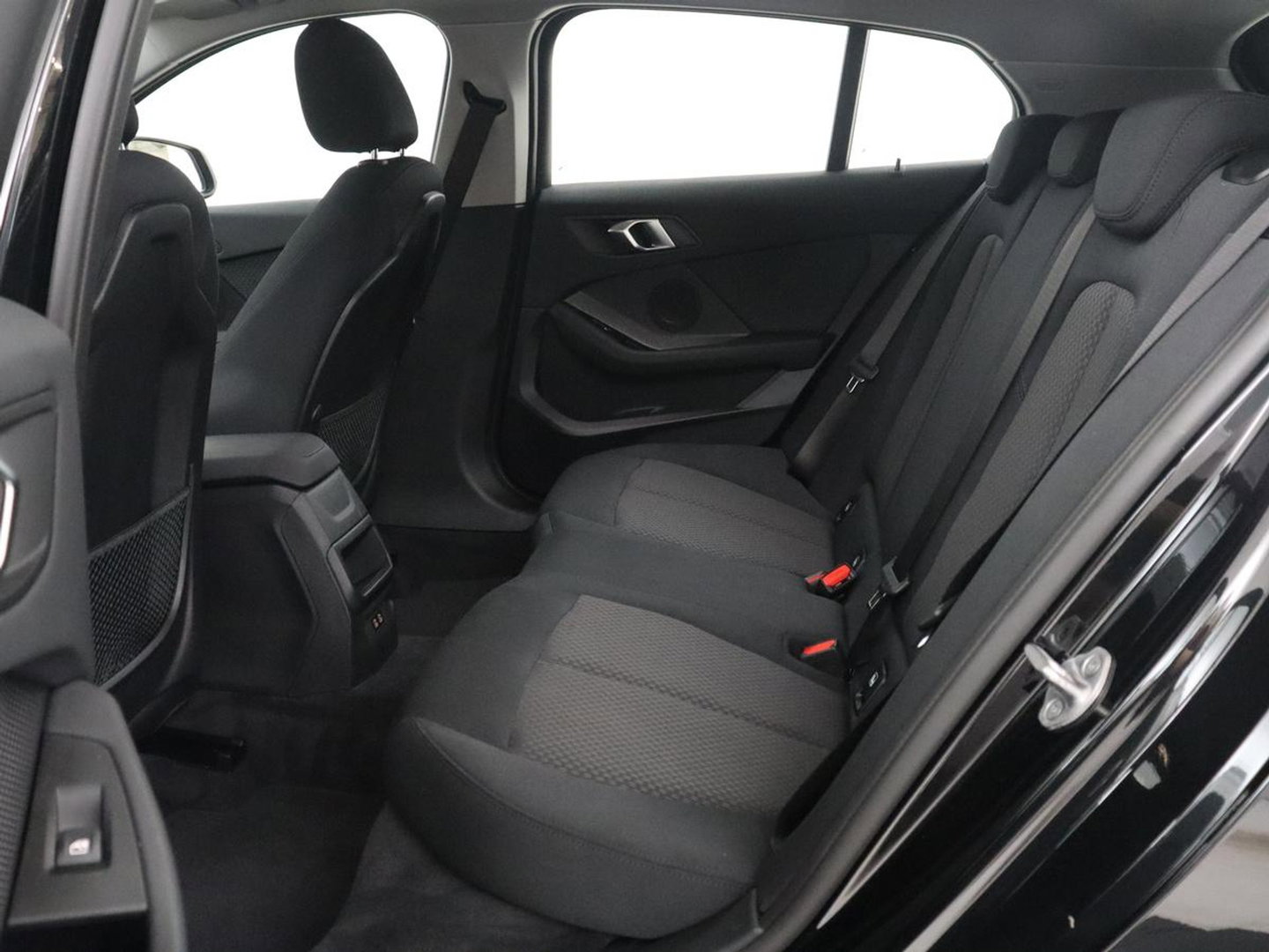 BMW 1-serie 118i | Apple Carplay | LED | Navigatie | Automaat |