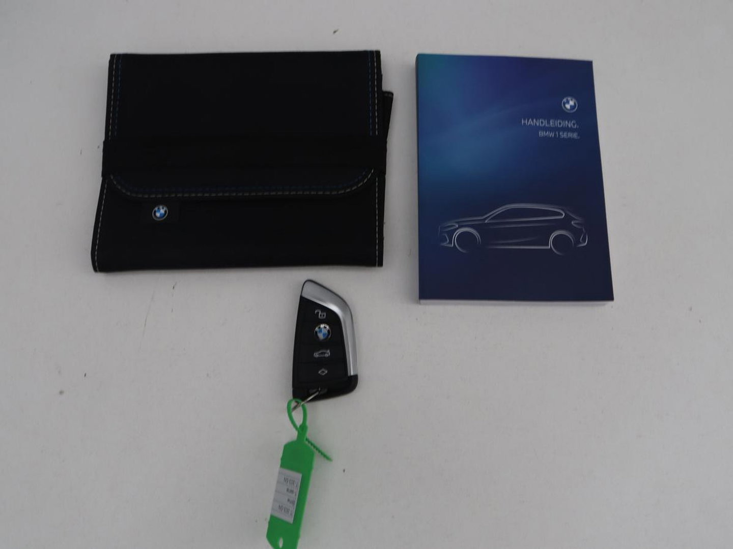 BMW 1-serie 118i | Apple Carplay | LED | Navigatie | Automaat |