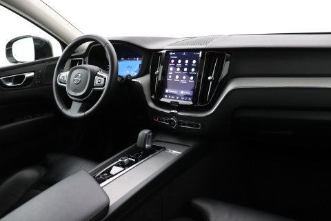 Volvo XC60 T8 Plus Bright | Long Range | Harman/Kardon | Trekhaak | Panoramdak | BLIS | Camera | ACC | Standkachel | 20 Inch