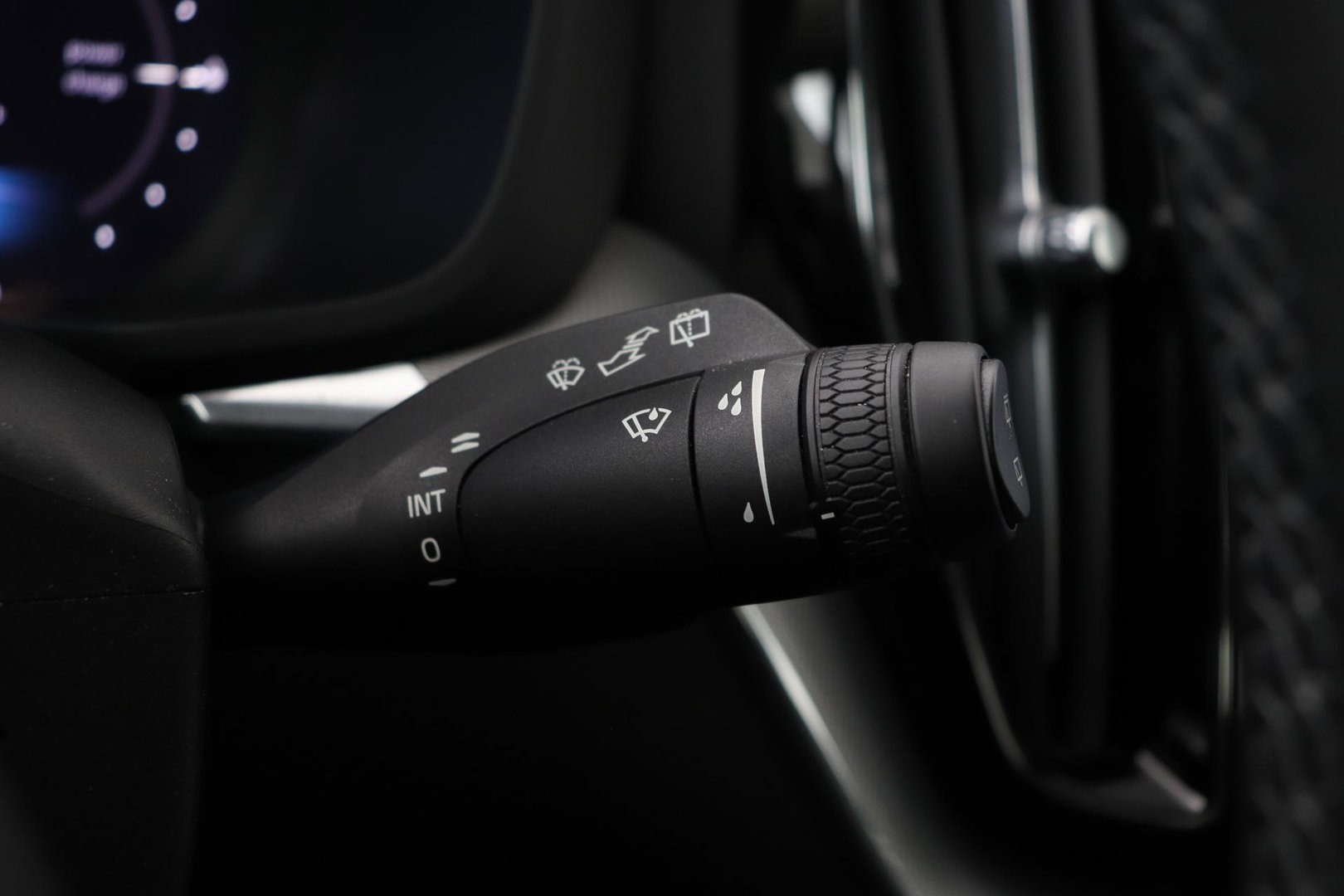 Volvo XC60 T8 Plus Bright | Long Range | Harman/Kardon | Trekhaak | Panoramdak | BLIS | Camera | ACC | Standkachel | 20 Inch
