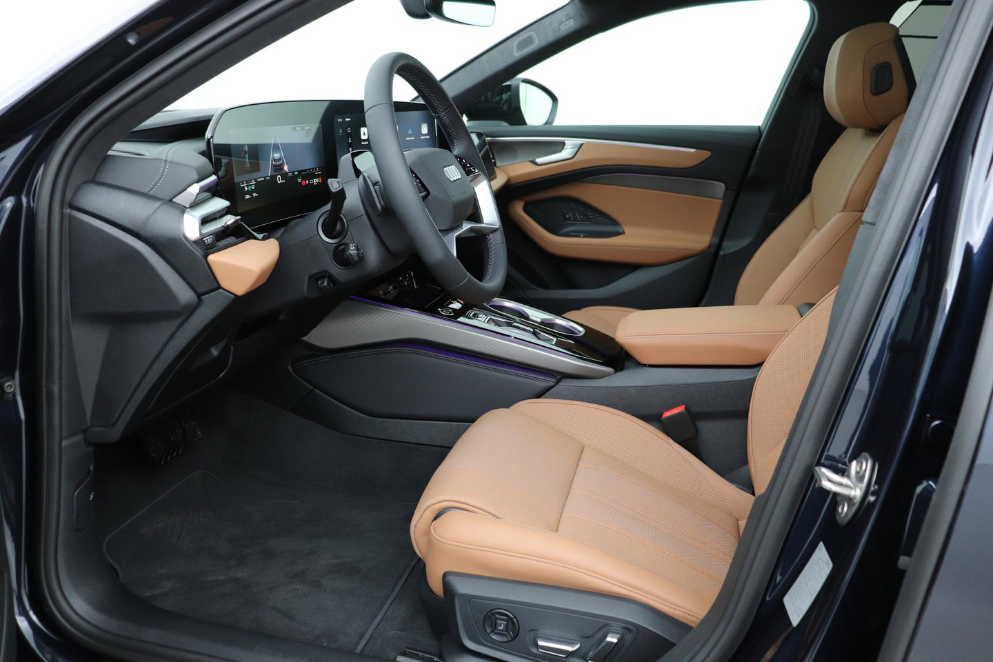 Audi A6 S edition Competition Quattro | Passenger Display | B&O | Panoramadak | 360° Camera | Massage+Ventilatie | Trekhaak | 21 Inch