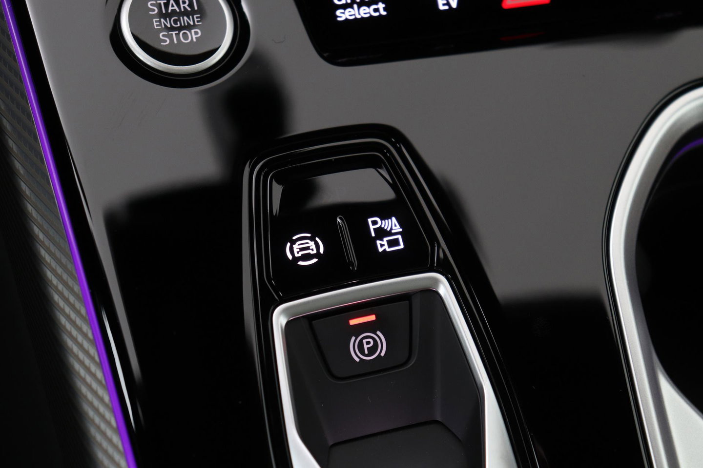 Audi A6 S edition Competition Quattro | Passenger Display | B&O | Panoramadak | 360° Camera | Massage+Ventilatie | Trekhaak | 21 Inch