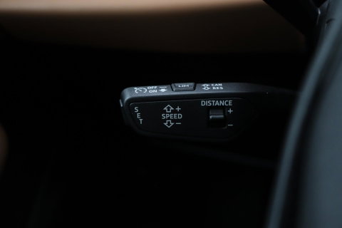 Audi A6 S edition Competition Quattro | Passenger Display | B&O | Panoramadak | 360° Camera | Massage+Ventilatie | Trekhaak | 21 Inch