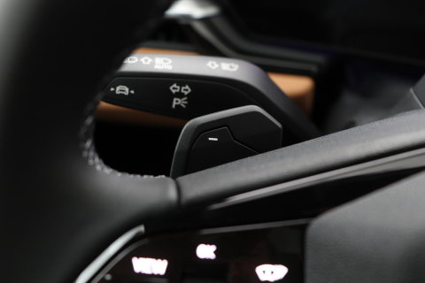 Audi A6 S edition Competition Quattro | Passenger Display | B&O | Panoramadak | 360° Camera | Massage+Ventilatie | Trekhaak | 21 Inch