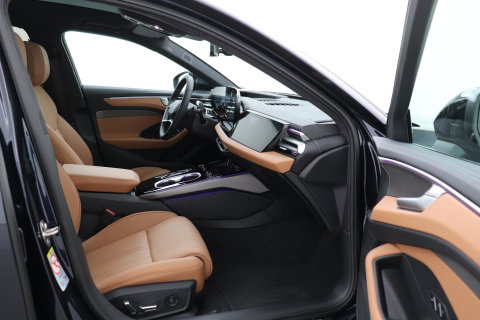 Audi A6 S edition Competition Quattro | Passenger Display | B&O | Panoramadak | 360° Camera | Massage+Ventilatie | Trekhaak | 21 Inch