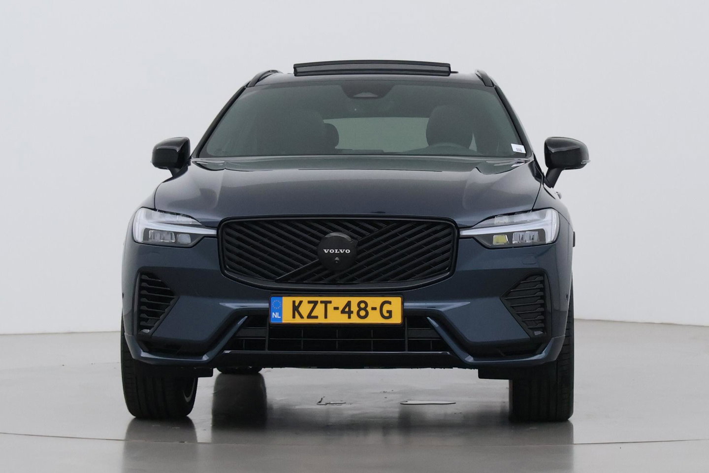 Volvo XC60 T6 Plus Black Edition | Harman/Kardon | Panoramadak | Pilot Assist | 21 Inch