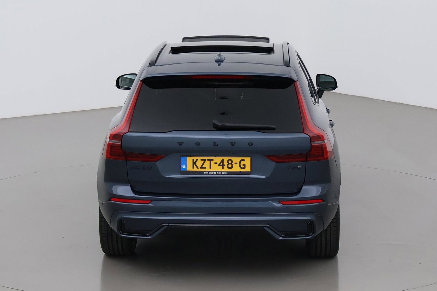 Volvo XC60 T6 Plus Black Edition | Harman/Kardon | Panoramadak | Pilot Assist | 21 Inch
