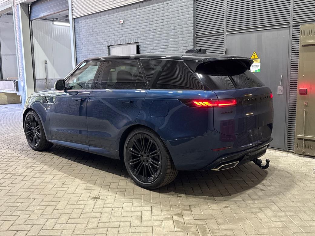 Land Rover Range Rover Sport P460e Dynamic HSE | SV Petrolix Blue | 23 Inch | Meridian Surround | ClearSight | Koelbox | Panoramadak | Trekhaak