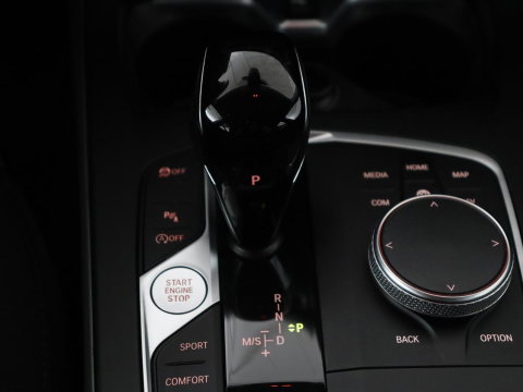 BMW 2 Serie Gran Coupé 218i | Apple Carplay | LED | Navigatie | Parkeerhulp |
