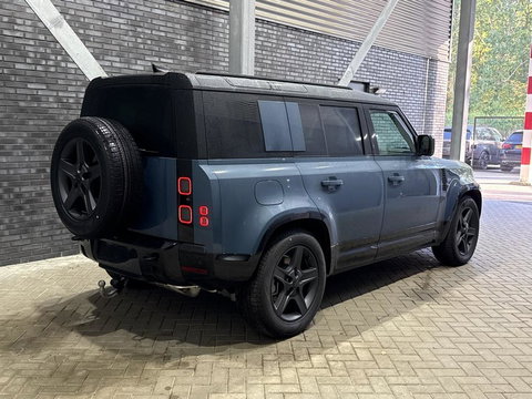 Land Rover Defender 110 P300e X-Dynamic SE | FACELIFT | Luchtvering | ClearSight | Black Pack | Panoramadak | Trekhaak | 360° Camera | Koelbox | ACC
