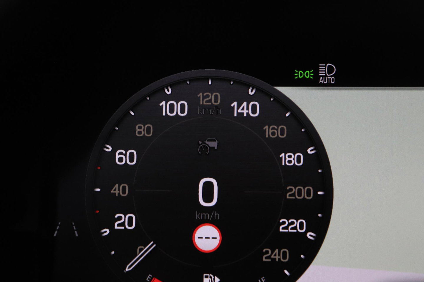 Land Rover Defender 110 P300e X-Dynamic HSE | HERITAGE Edition | Black Pack | ClearSight | Koelbox | Trekhaak | 360° Camera