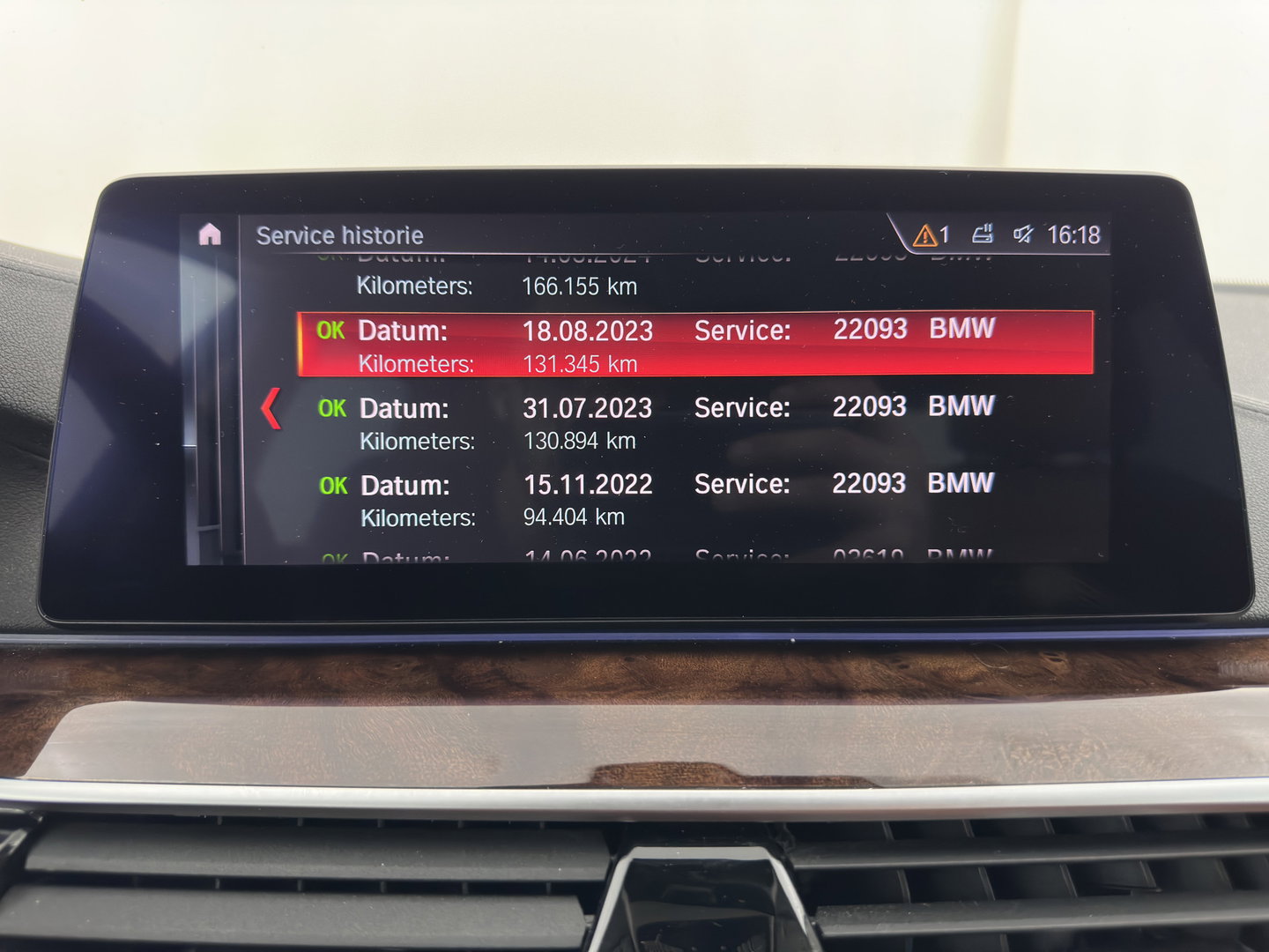 BMW 5 Serie 530e iPerformance High Executive (Plug-in) {SoH-98%} Aut. *HEAD-UP | LEATHER | XENON | ADAPTIVE-CRUISE | TOP-VIEW | HEATED-COMFORTSEATS | PRIVACY-GLASS | AMBIENT-LIGHT | ECC | PDC | 18''ALU*