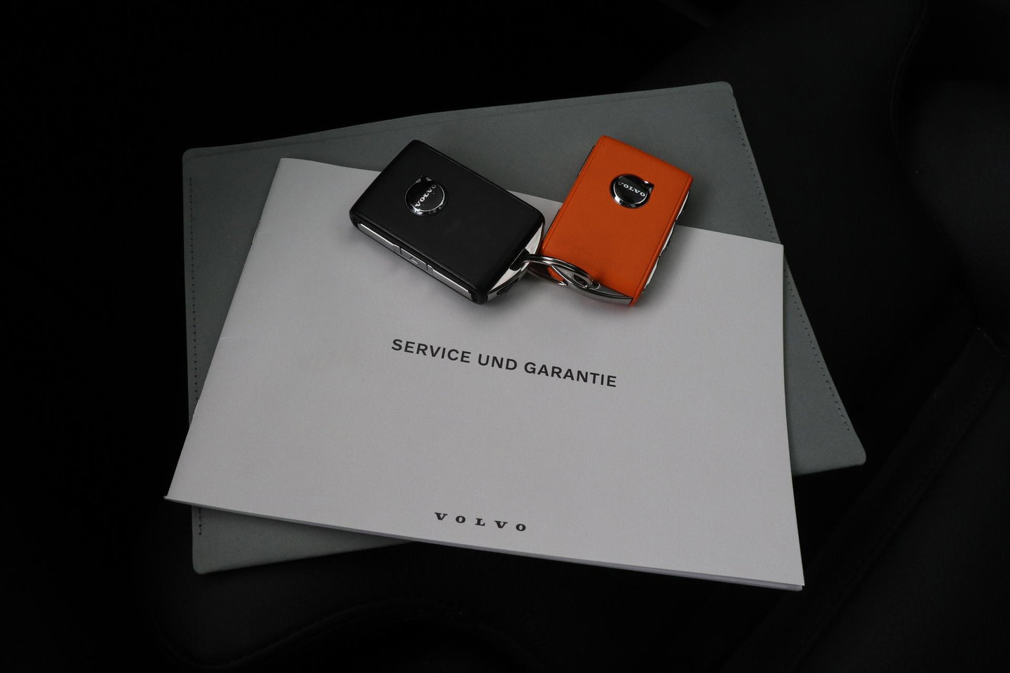 Volvo V60 T6 Plus Bright | Pilot Assist | Panoramadak | Harman/Kardon | BLIS | Keyless