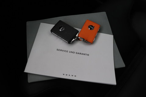 Volvo V60 T6 Plus Bright | Pilot Assist | Panoramadak | Harman/Kardon | BLIS | Keyless