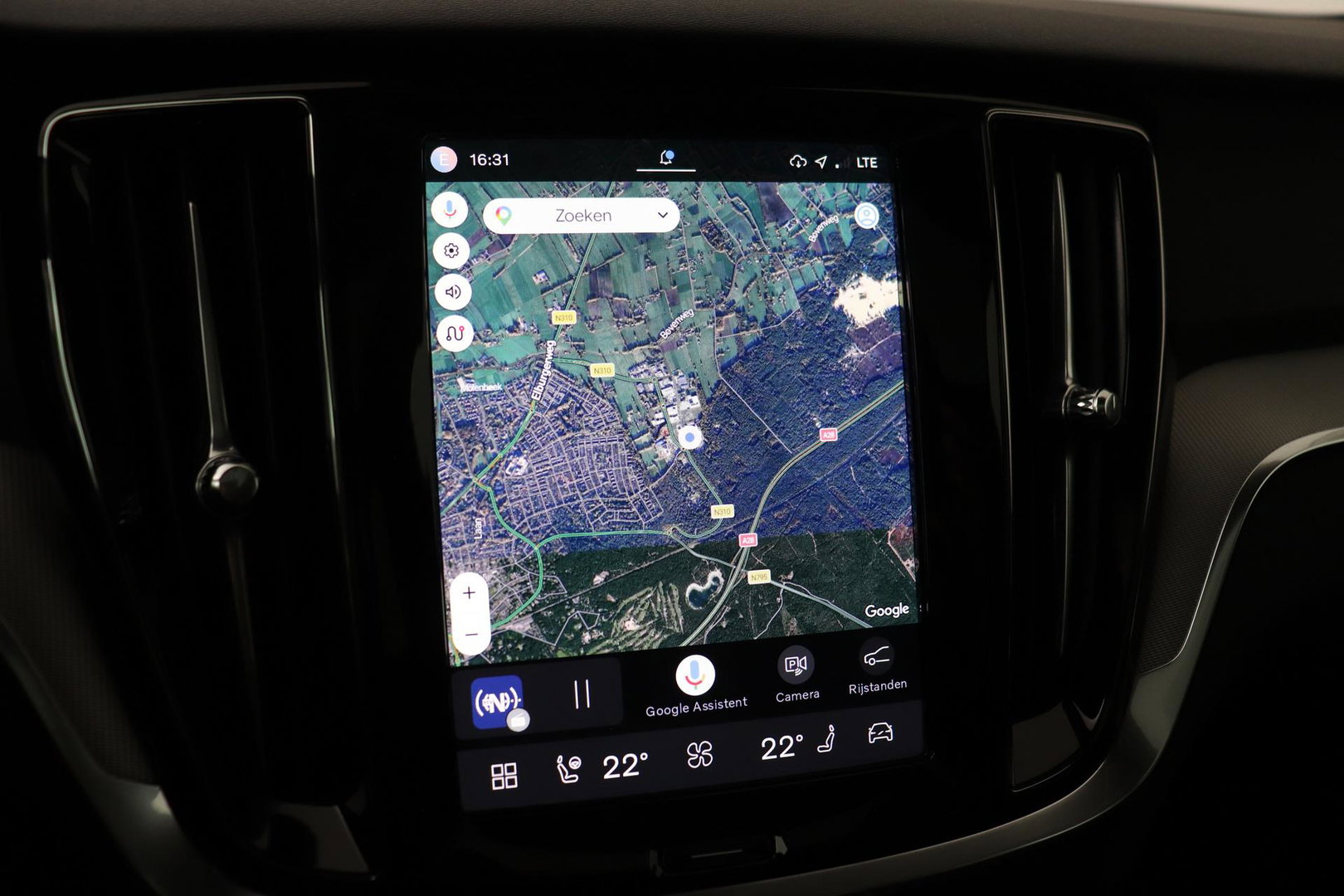 Volvo V60 T6 Plus Bright | Pilot Assist | Panoramadak | Harman/Kardon | BLIS | Keyless