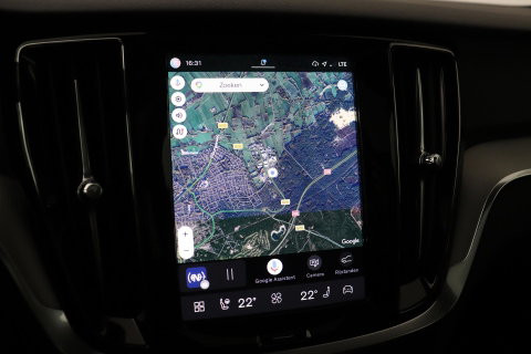 Volvo V60 T6 Plus Bright | Pilot Assist | Panoramadak | Harman/Kardon | BLIS | Keyless