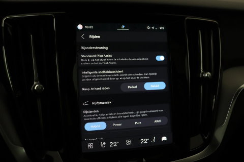 Volvo V60 T6 Plus Bright | Pilot Assist | Panoramadak | Harman/Kardon | BLIS | Keyless