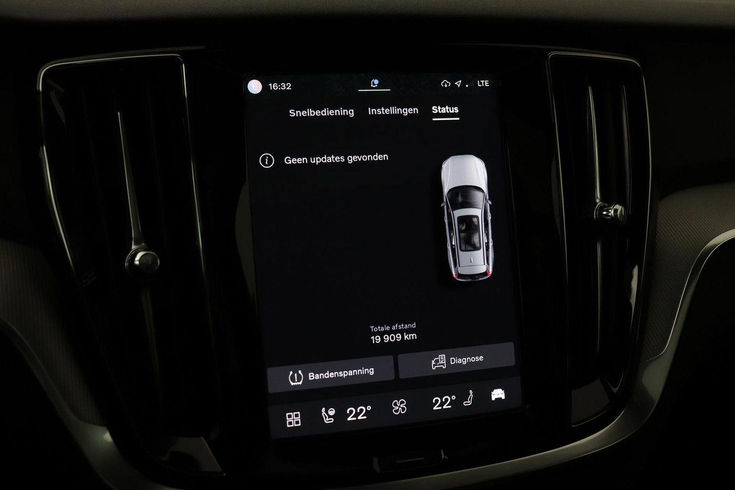 Volvo V60 T6 Plus Bright | Pilot Assist | Panoramadak | Harman/Kardon | BLIS | Keyless