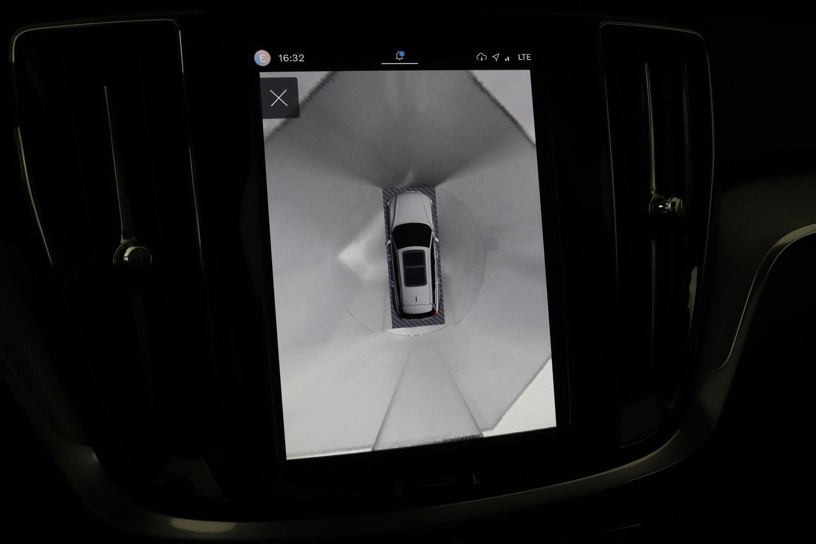 Volvo V60 T6 Plus Bright | Pilot Assist | Panoramadak | Harman/Kardon | BLIS | Keyless