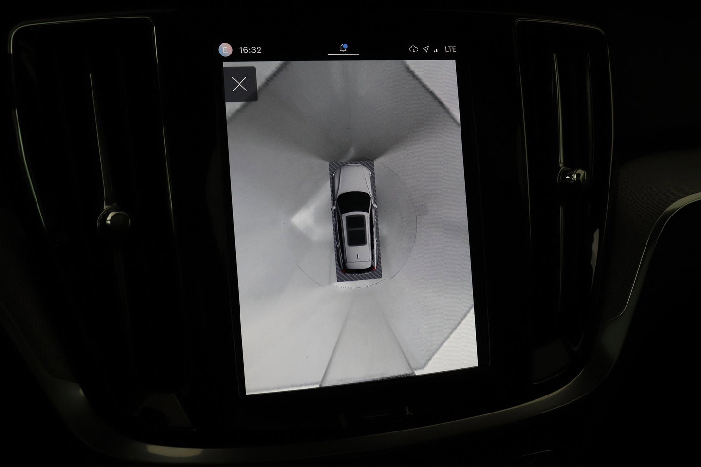 Volvo V60 T6 Plus Bright | Pilot Assist | Panoramadak | Harman/Kardon | BLIS | Keyless