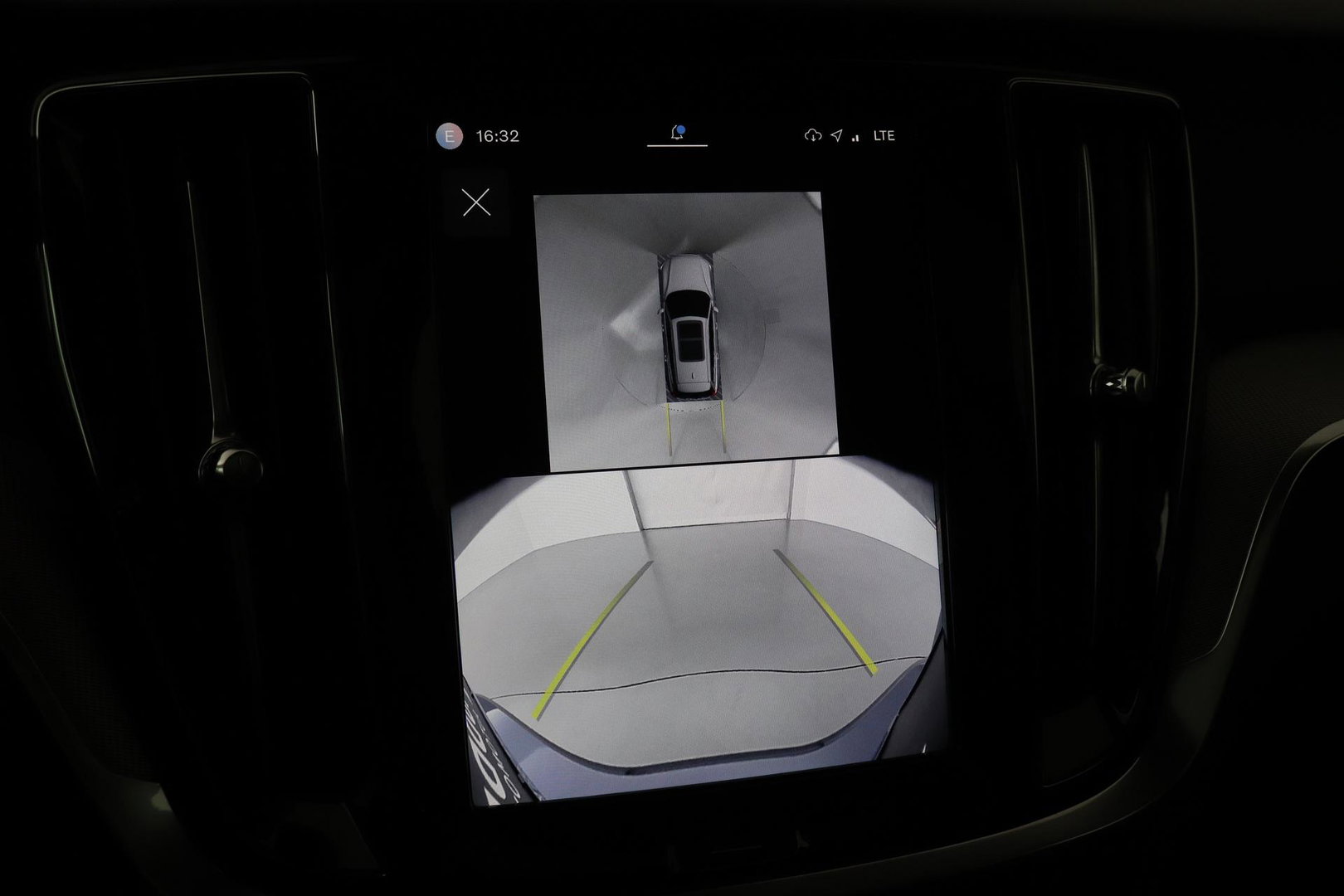 Volvo V60 T6 Plus Bright | Pilot Assist | Panoramadak | Harman/Kardon | BLIS | Keyless