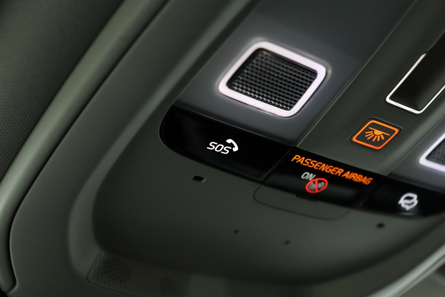 Volvo V60 T6 Plus Bright | Pilot Assist | Panoramadak | Harman/Kardon | BLIS | Keyless